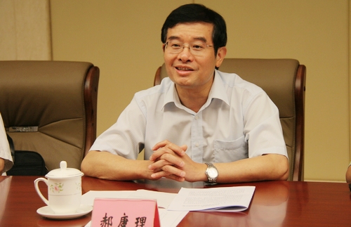 郝康理局长就今年上半年全省旅游主要工作与下半年重点工作向省人大